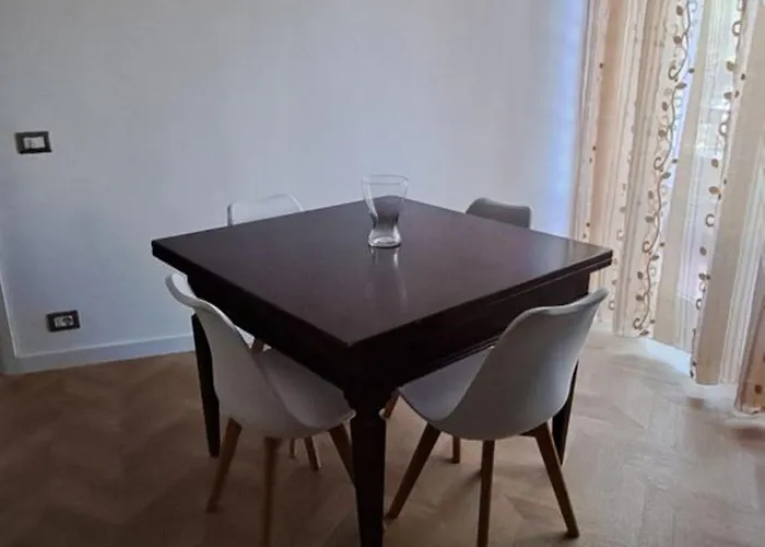 Bart House Apartment
