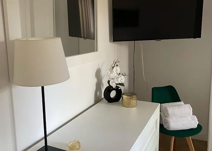 Bart House Apartment *