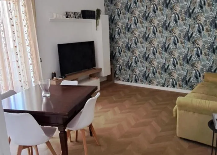 Bart House Apartment *